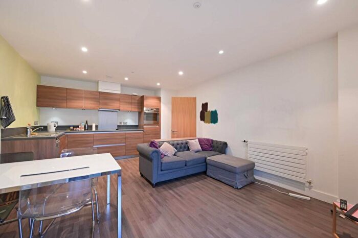2 Bedroom Flat For Sale In Barking Road, Canning Town, London, E16