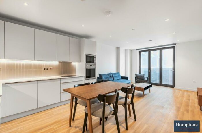 2 Bedroom Apartment To Rent In Ten Degrees, Croydon, CR0