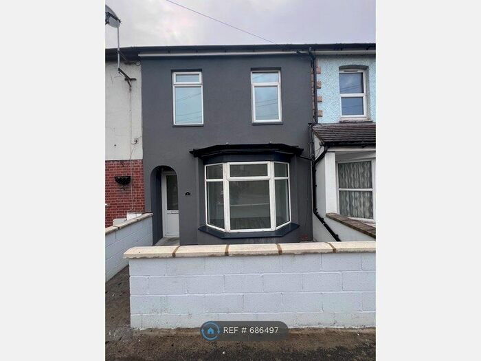 4 Bedroom Terraced House To Rent In Sussex Terrace, Purfleet, RM19