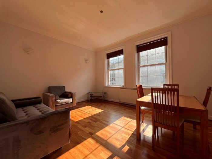 2 Bedroom Flat To Rent In Park Road, London, NW1