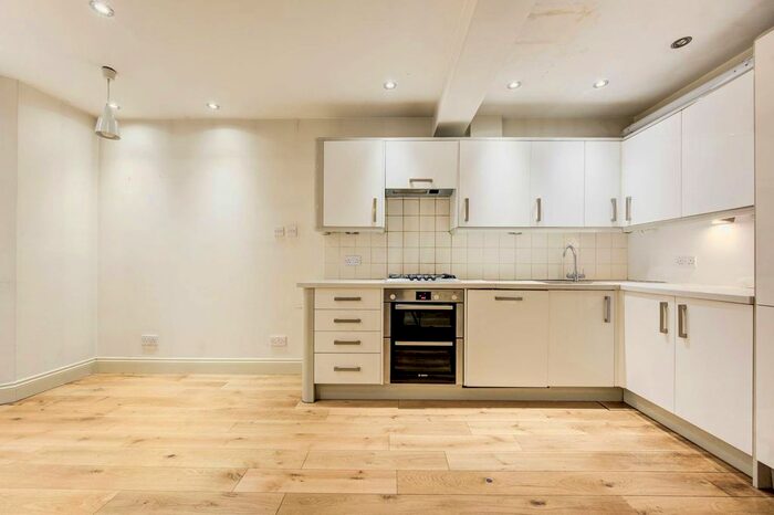 2 Bedroom Maisonette To Rent In Hugon Road, South Park, London, SW6