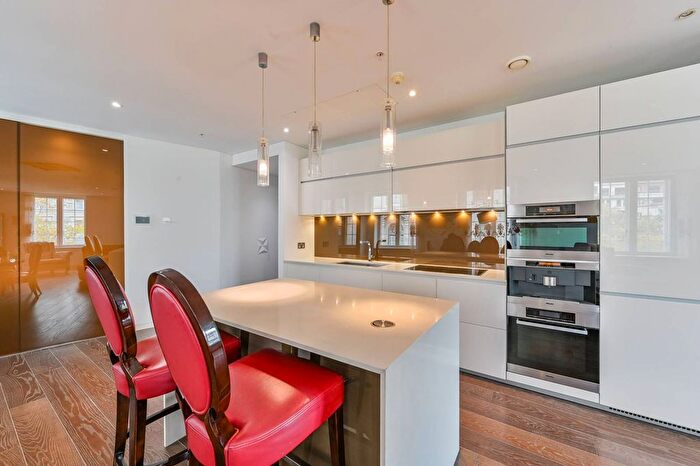 3 Bedroom Flat For Sale In Strand, The Strand, London, WC2R