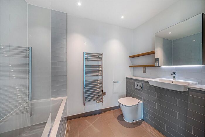 1 Bedroom Flat To Rent In Henley Cross, London, SE3