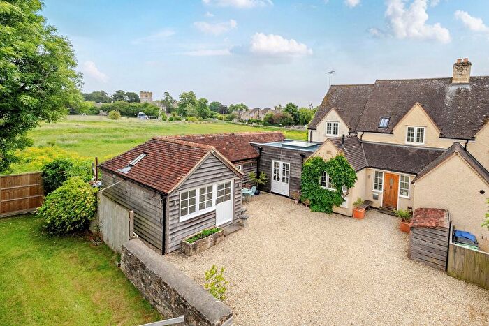 5 Bedroom Semi-Detached House For Sale In Latton, Wiltshire, SN6