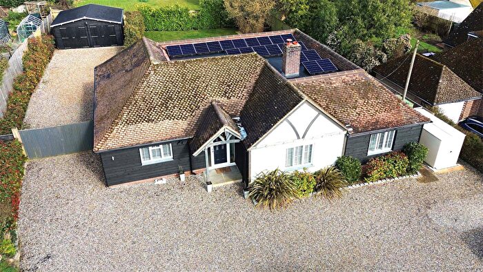 4 Bedroom Detached House For Sale In Tiled Cottage, Upper Basildon, RG8