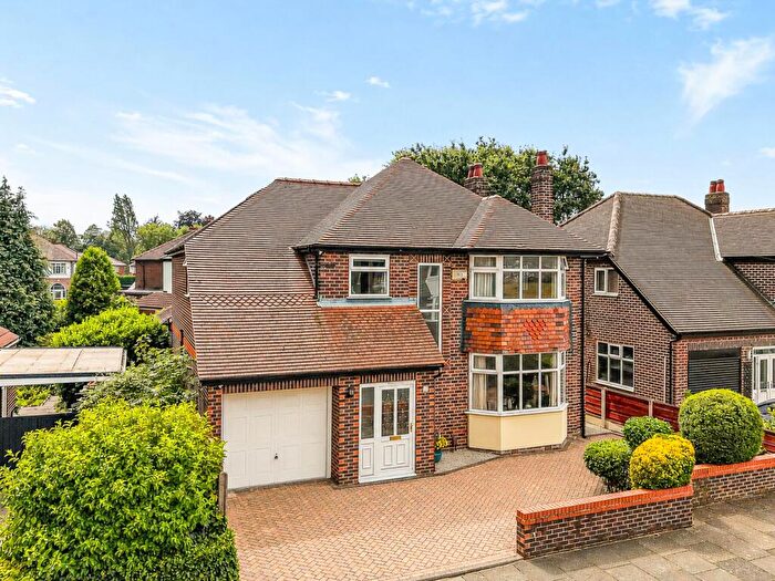 4 Bedroom Detached House For Sale In Selsey Avenue, Sale, M33