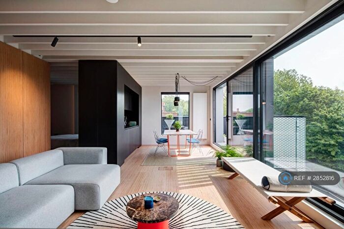 1 Bedroom Flat To Rent In Albany Road, London, SE5