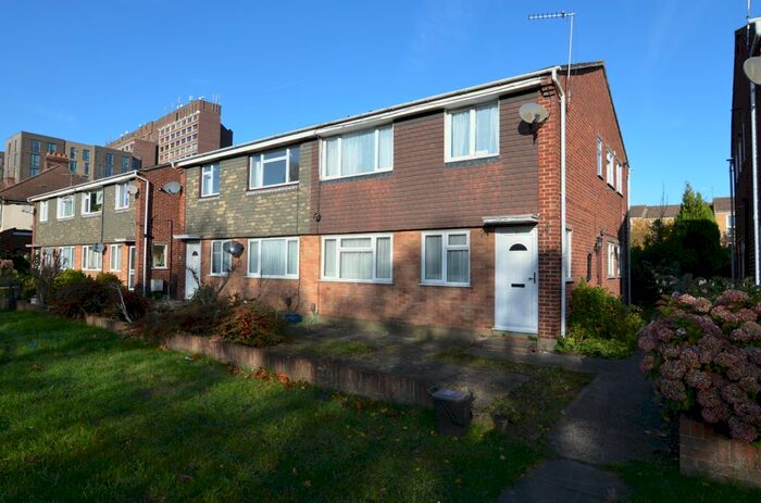 2 Bedroom Maisonette To Rent In Hatherley Crescent, Sidcup DA14