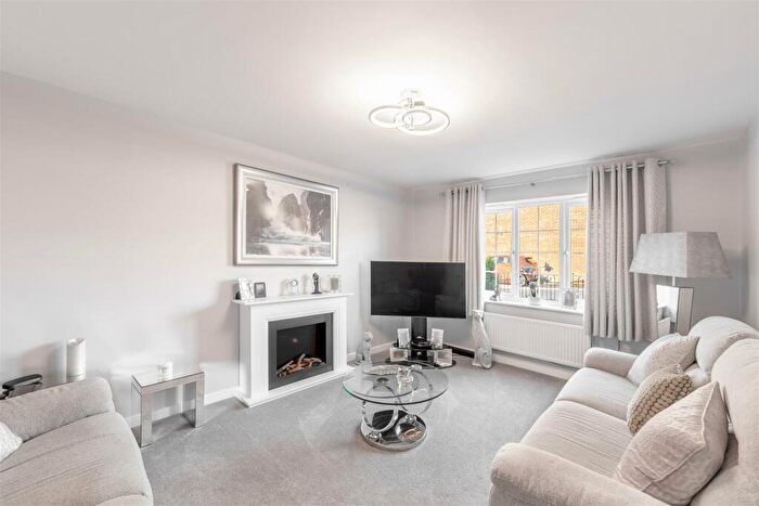 4 Bedroom Detached House For Sale In Paddock Lane, Moorfields Estate, NE12
