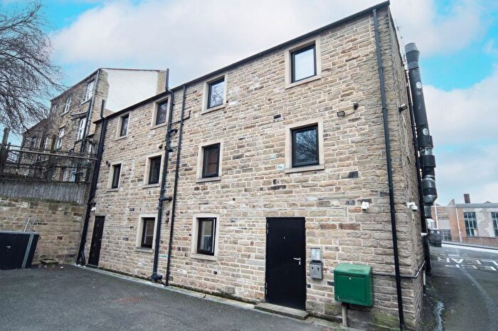1 Bedroom Terraced House To Rent In Chapel Hill, Huddersfield, HD1