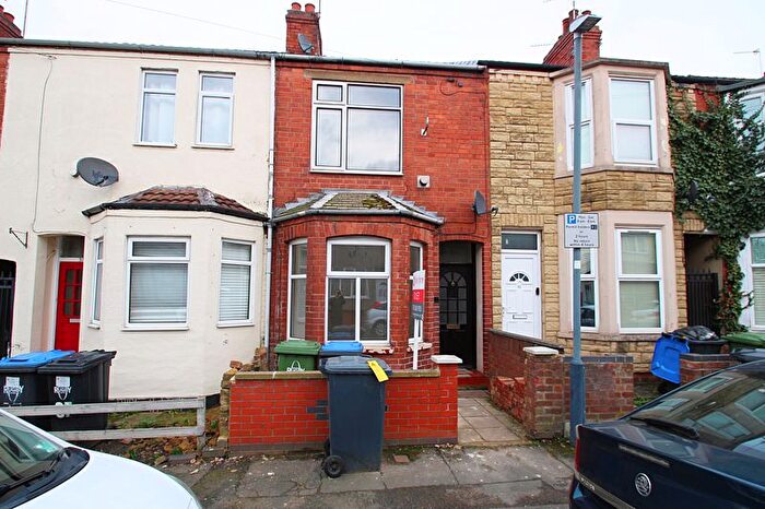 3 Bedroom Terraced House To Rent In Graham Road, Rugby, CV21