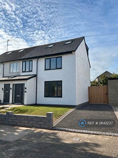 4 Bedroom Semi-Detached House To Rent In Lullingstone Crescent, Orpington, BR5