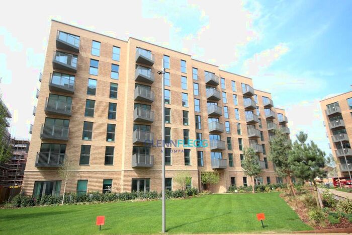 2 Bedroom Apartment To Rent In Darjeeling House, Horlicks Quarter, SL1