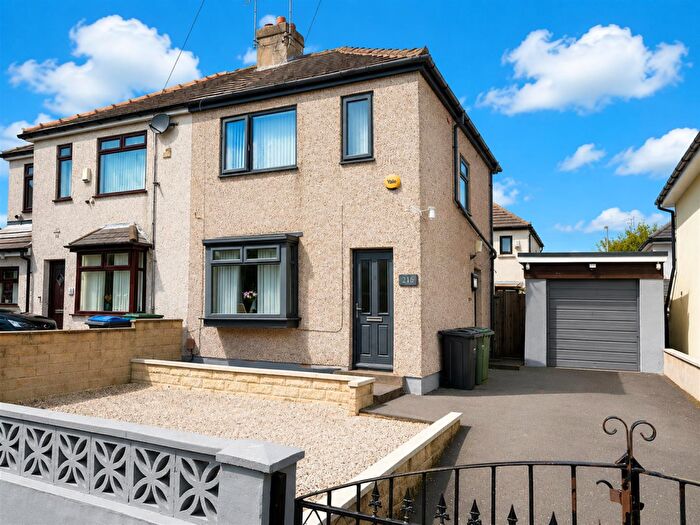 3 Bedroom Semi-Detached House For Sale In Clara Road, Wrose, Bradford, BD2
