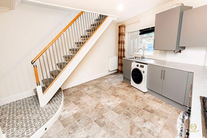 2 Bedroom Terraced House To Rent In Tockholes Road, Darwen, BB3