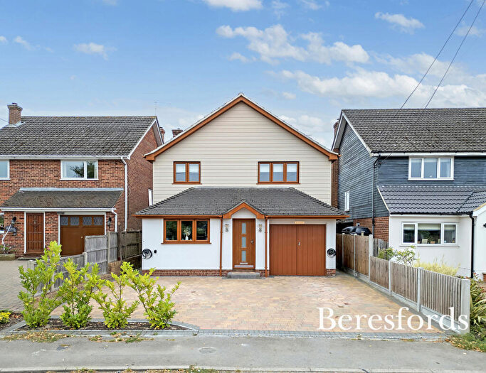 4 Bedroom Detached House For Sale In Loves Green, Highwood, CM1