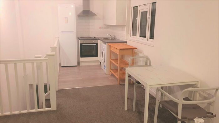1 Bedroom Flat To Rent In Shirehall Estate, London, Hendon, NW4