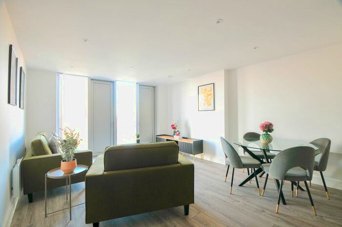 2 Bedroom Flat To Rent In Silvercroft Street, Manchester, M15