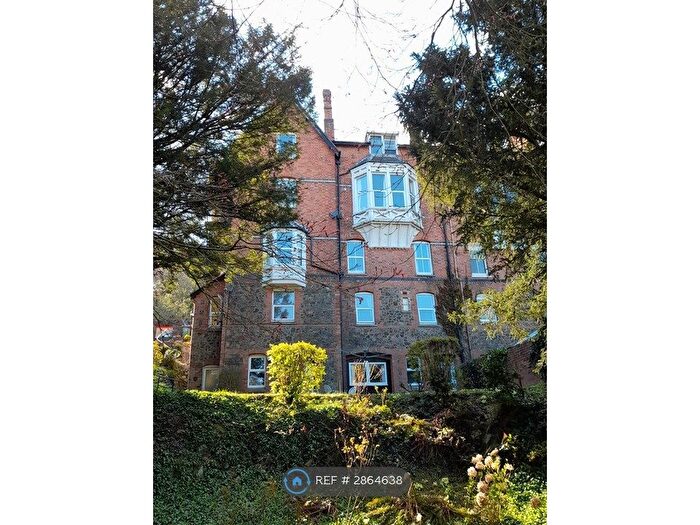 2 Bedroom Flat To Rent In Blackmore House, Malvern Wells, WR14