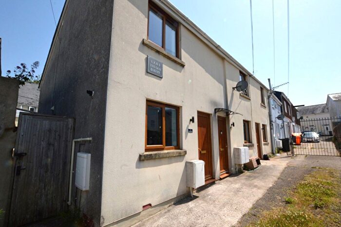 2 Bedroom Flat For Sale In Rear Of Union Street, Torquay, Devon, TQ2