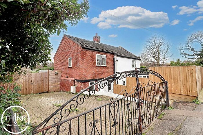 5 Bedroom Detached House For Sale In Station Road South, Belton, Great Yarmouth, NR31