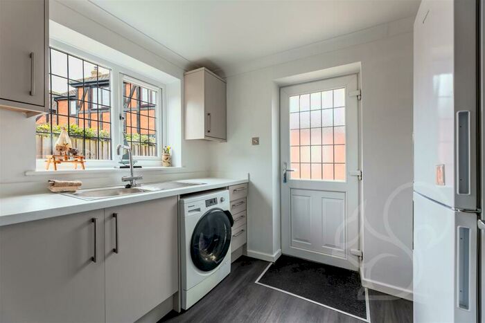 4 Bedroom Detached House For Sale In Richmond Road, West Mersea, CO5