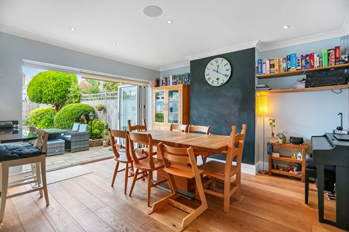 3 Bedroom Semi-Detached House For Sale In St Keyna Avenue, Hove, East Sussex, BN3