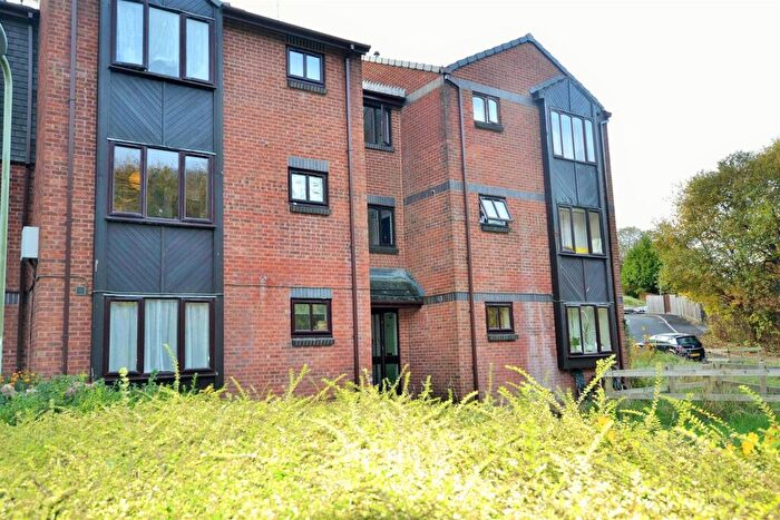 1 Bedroom Flat To Rent In Kinnerton Court, Exwick, Exeter, EX4