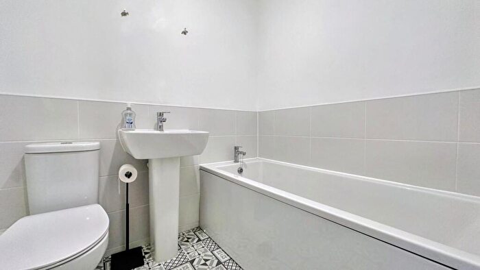 1 Bedroom House To Rent In Brook Road, Bristol, BS5