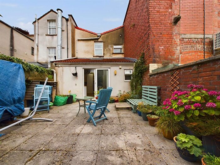4 Bedroom Terraced House To Rent In Chandos Road, Bristol, BS6