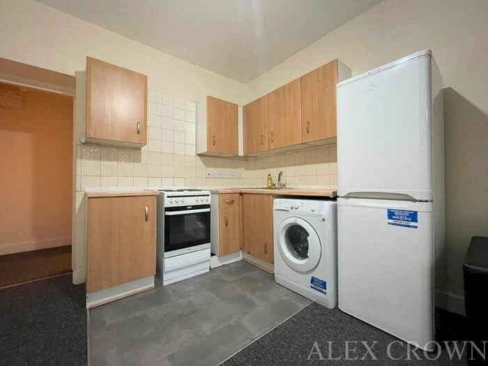 1 Bedroom Flat To Rent In Seven Sisters Road, London, N4