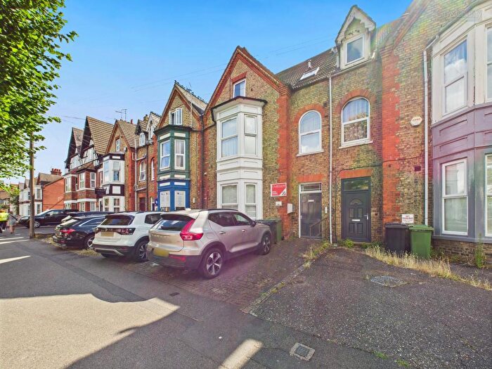 5 Bedroom Town House For Sale In Park Road, Peterborough, PE1