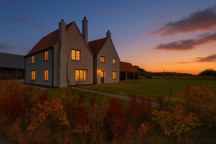 5 Bedroom Detached House To Rent In High Street, Toseland, Cambs, PE19