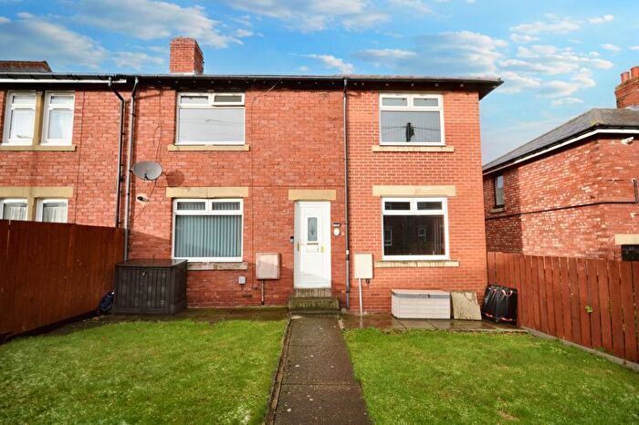 4 Bedroom Semi-Detached House For Sale In York Crescent, Alnwick, NE66