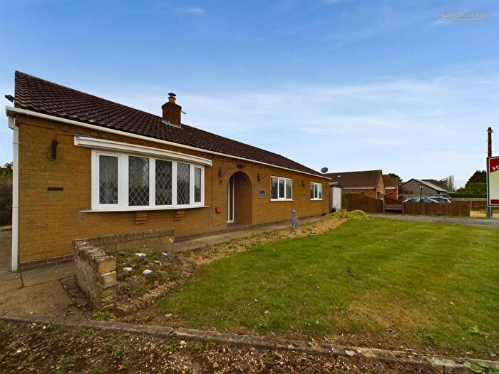 2 Bedroom Detached Bungalow To Rent In Barbers Drove South, Crowland, Peterborough, PE6