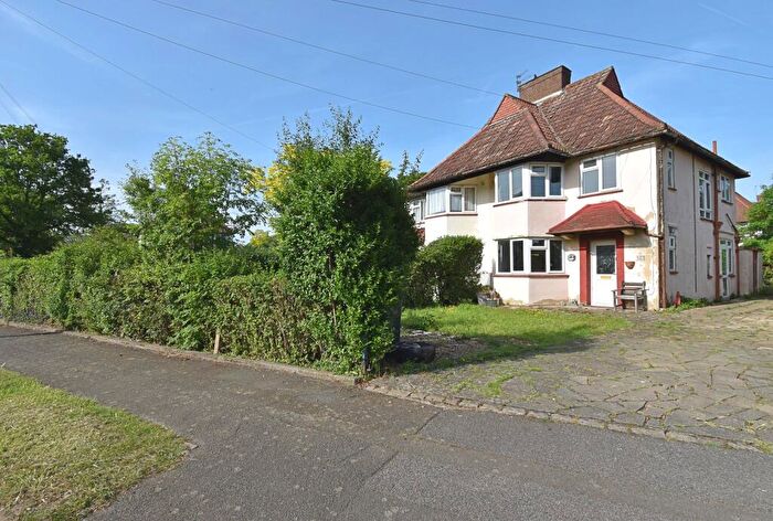 3 Bedroom Semi Detached House For Sale In Underwood Road, Chingford, London., E4