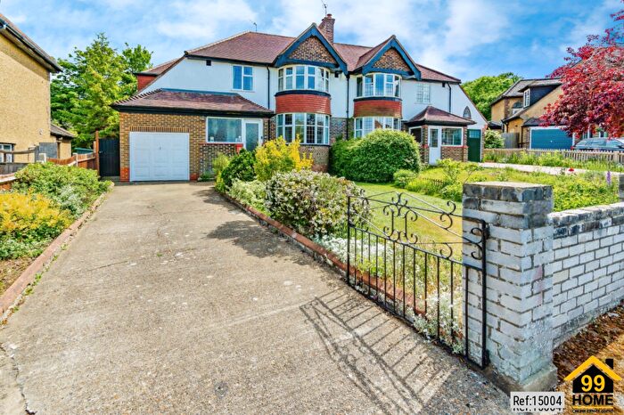4 Bedroom Semi-Detached House For Sale In Arundel Avenue, South Croydon, Surrey, CR2