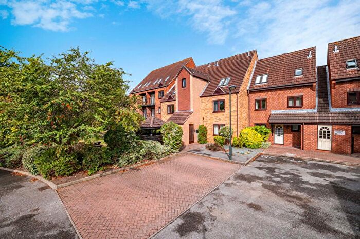1 Bedroom Flat For Sale In Kingfisher Wharf, Nottingham, NG7
