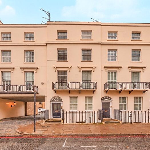 1 Bedroom Flat For Sale In Albany Street, Regent's Park, London, NW1