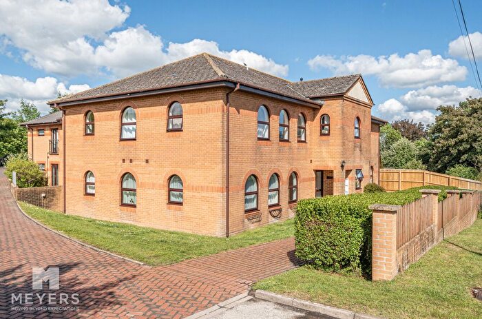 2 Bedroom Flat For Sale In Poundbury Road, Dorchester, DT1