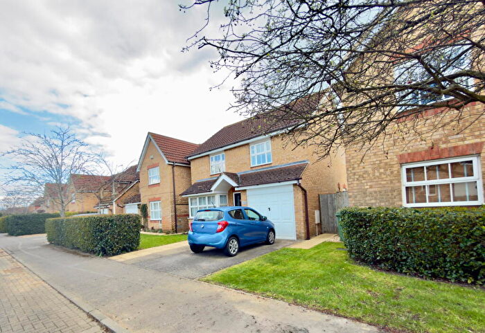 3 Bedroom Detached House For Sale In Chicksands Avenue, Monkston, Milton Keynes, MK10