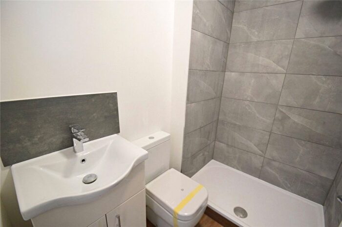 Studio To Rent In High Street, Caterham, Surrey, CR3