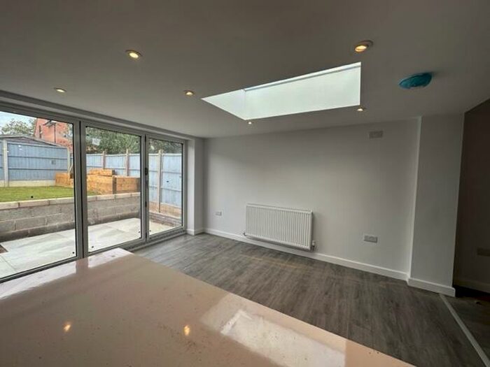 4 Bedroom Bungalow To Rent In Meriton Road, Lutterworth, LE17