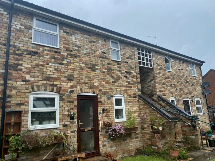 1 Bedroom Flat To Rent In Providence Close, Cambridgeshire, PE28