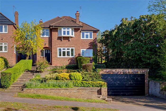 4 Bedroom Detached House For Sale In Shenley Hill, Radlett, Hertfordshire, WD7