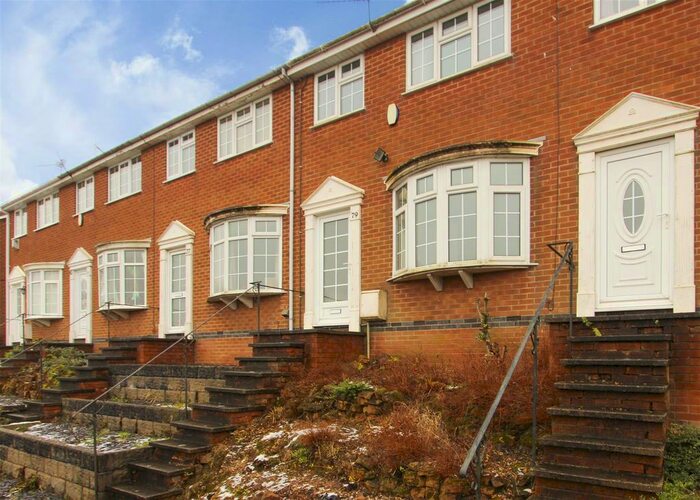 3 Bedroom Town House To Rent In Southdale Road, Carlton, Nottinghamshire, NG4