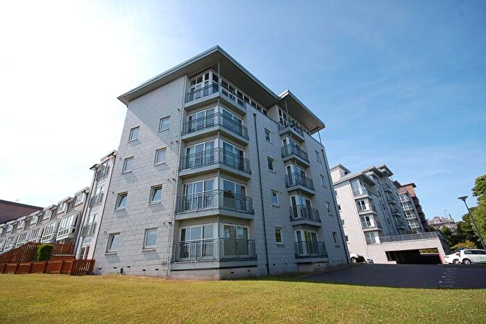 2 Bedroom Flat To Rent In Rubislaw View, West End, Aberdeen, AB15