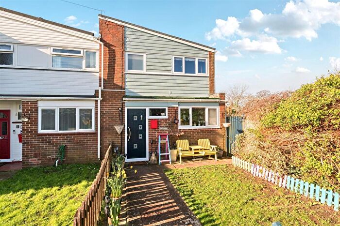 3 Bedroom End Of Terrace House To Rent In Mabey Close, Gosport, PO12