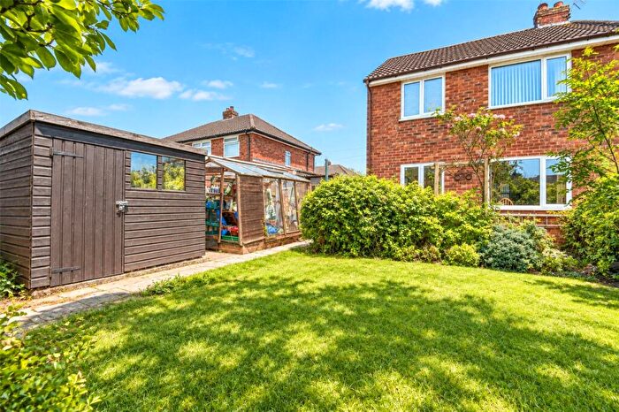 3 Bedroom Semi Detached House For Sale In Ullswater Road, Ellesmere Port, Cheshire, CH65