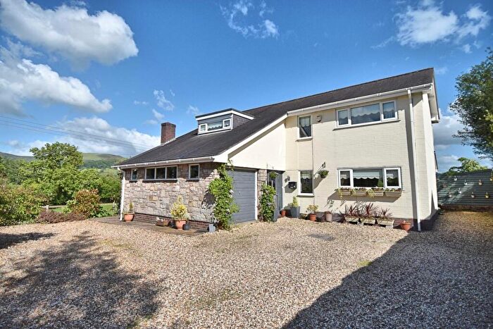4 Bedroom Detached House For Sale In Llanfair Dyffryn Clwyd, Ruthin, LL15